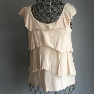CAbi sleeveless tiered cream shirt